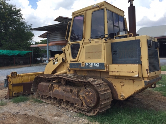 ขายรถตักตีนตะขาบ CAT 953 เอกสารเล่มทะเบียน ปี.58 ระบบการใช้งานได้สมบูรณ์ ผานดันได้ ปุ้งกี้ปิดเปิดได้ ช่วงล้างเต็ม เครื่อง ปั้มดี รถสวย ราคา.550000 สนใจโทร ต่อ.บางนา และ ไอดีลาย รถอยู่โคราช