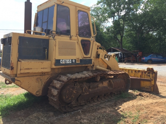ขายรถตักตีนตะขาบ CAT 953 เอกสารเล่มทะเบียน ปี.58 ระบบการใช้งานได้สมบูรณ์ ผานดันได้ ปุ้งกี้ปิดเปิดได้ ช่วงล้างเต็ม เครื่อง ปั้มดี รถสวย ราคา.550000 สนใจโทร ต่อ.บางนา และ ไอดีลาย รถอยู่โคราช