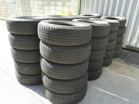 ยางน้องๆป้ายแดง Bridgestone 255 65 17 ปี16 มีให้เลือก10ชุด ดอกเต็ม ไม่มีปะ เนื้อนิ่ม ใช้กันยาว ราคาไม่แพง