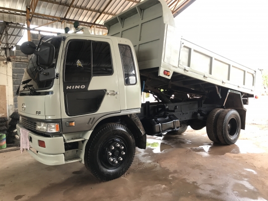 ขาย 6ล้อ Hino สิงไฮเทค 195 แรง เดิมๆ สวยๆ
