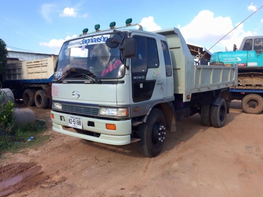 ขาย 6ล้อ Hino สิงไฮเทค 195 แรง เดิมๆ สวยๆ