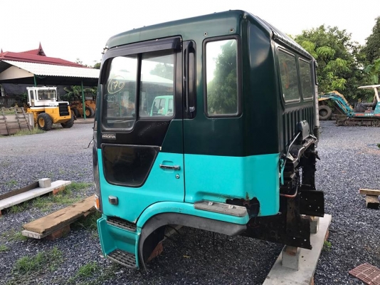 ขายหัวเก๋ง Hino Profia นำเข้าจากญึ่ปุ่น100\% ราคาถูกๆ สนใจติดต่อ 081-948-5494