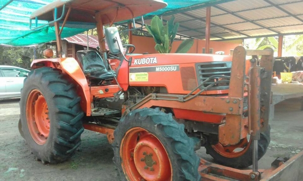 ขายรถไถ คูโบต้า M5000 ใบดันหน้าผาน6 โรตารี่ ปี50สภาพพร้อมใช้งานเอกสารครบ