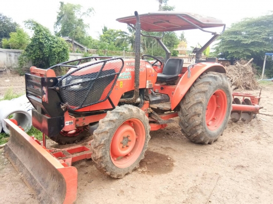 ขาย รถไถ KUBOTA รุ่น M6040