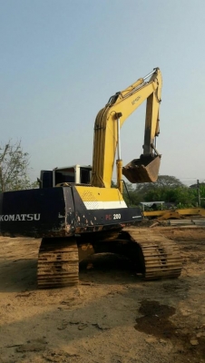 ขาย Komatsu Pc200-5 สภาพสวยพร้อมใช้ ต่อคุณอ๊อฟพิจิตร086-737-9991