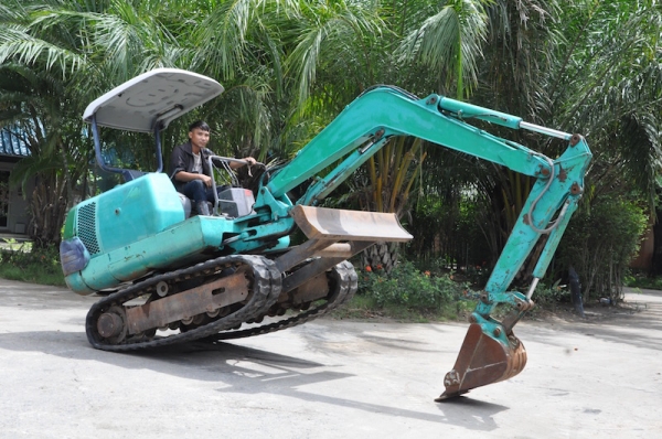 KOMATSU PC20-7 คอนโทลน้ำมัน ปั้มแรง สวยเดิมจากญี่ปุ่น ทำงานสมบูรณ์ทุกระบบ รับรองไม่ผิดหวัง 265,000 เท่านั้น!!