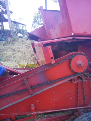 รถอัดฟาง นิวฮอลแลน พร้อมทำงาน ราคา 140000 บาท ต่อลอง ค่า คอม 5000 คับ วันทูคอล 098 668-3479 dtac 094 283-9369 สิทธิ์ คับ รถอัดฟาง นิวฮอลแลน พร้อมทำงาน ราคา 140000 บาท ต่อลอง ค่า คอม 5000 คับ วันทูคอล 098 668-3479 dtac 094 283-9369 สิทธิ์ คับ