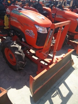 ขายแทรกเตอร์ L3608SP ใบดันดิน ผาน6 22" รถสวยสภาพดีมาก ใช้งานได้เลยครับ