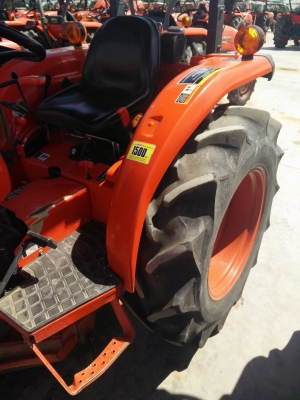 ขายแทรกเตอร์ L3608SP ใบดันดิน ผาน6 22" รถสวยสภาพดีมาก ใช้งานได้เลยครับ