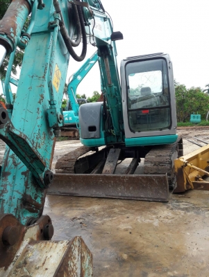 ขายKOBELCO SK60SR-1E  เก่าญี่ปุ่นแท้  มาใหม่  สภาพสวย  มีลายแย๊ก  มีผานหน้า..แทรคเหล็กหุ้มยาง..สภาพสวย  ลองระบบกันได้ทุกวันโทร  089-3818694  ดวงนภา