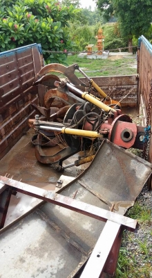 ขายหัวคีบ ใส่แมคโค PC200  สนใจโทรน  0805802926