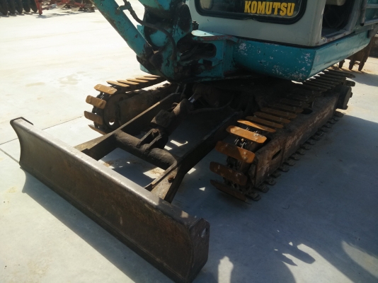 ขายรถขุดเก่าไทย KOMATSU PC 25-7 ตามสภาพ รถยังใช้งานได้ ปั้มดี เอวดี เครื่องยนต์ใช้ได้ครับ