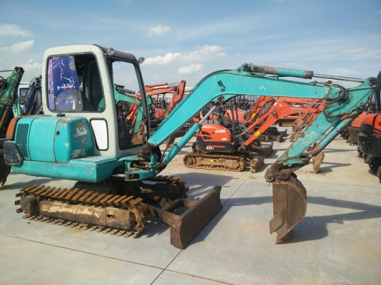 ขายรถขุดเก่าไทย KOMATSU PC 25-7 ตามสภาพ รถยังใช้งานได้ ปั้มดี เอวดี เครื่องยนต์ใช้ได้ครับ