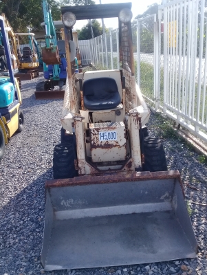 ต้องการขายรถตักล้อยางยี่ห้อ BOBCAT-TCM-315 รถนอกนำเข้าจากญี่ปุ่น ต้องการขายรถตักล้อยางยี่ห้อ BOBCAT-TCM-315 รถนอกนำเข้าจากญี่ปุ่น