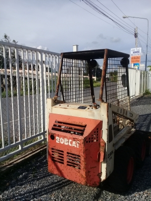 ต้องการขายรถตักล้อยางยี่ห้อ BOBCAT-TCM-315 รถนอกนำเข้าจากญี่ปุ่น ต้องการขายรถตักล้อยางยี่ห้อ BOBCAT-TCM-315 รถนอกนำเข้าจากญี่ปุ่น