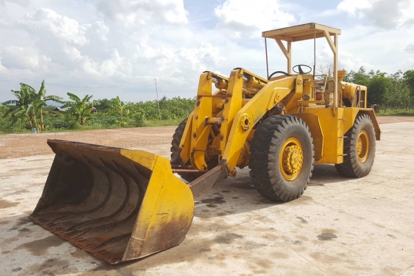 ขาย รถตัก KAWASAKI KSS7 เอวอ่อน รถใช้งานอยู่ ราคาต่อรองได้