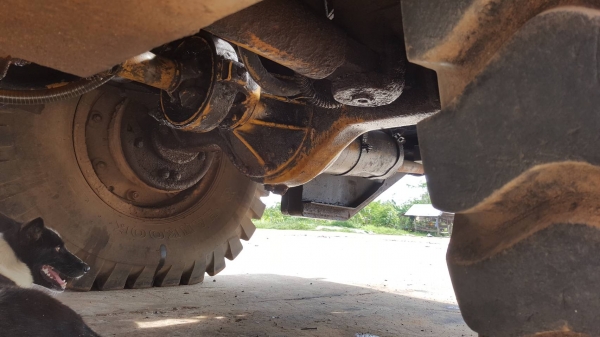 ขาย รถตัก KAWASAKI KSS7 เอวอ่อน รถใช้งานอยู่ ราคาต่อรองได้