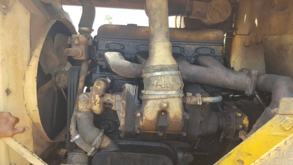 ขาย รถตัก KAWASAKI KSS7 เอวอ่อน รถใช้งานอยู่ ราคาต่อรองได้