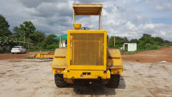 ขาย รถตัก KAWASAKI KSS7 เอวอ่อน รถใช้งานอยู่ ราคาต่อรองได้