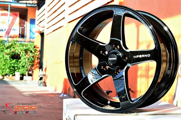 INFERNO AP05 ขอบ17 นิ้ว สำหรับใส่เก๋งหรือกระบะ ราคาพิเศษ