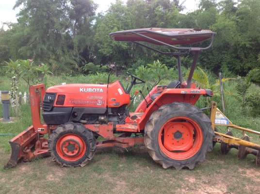 KUBOTA L2808DT