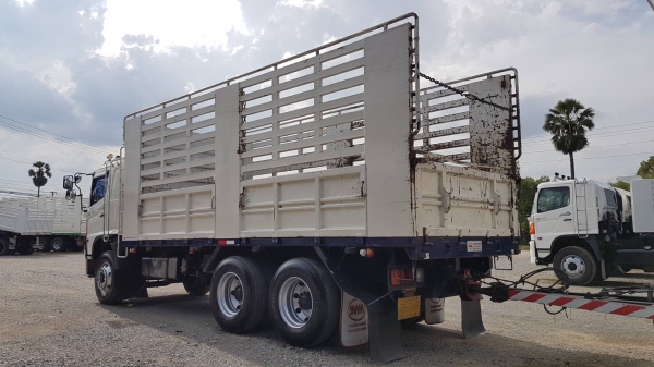 ขาย HINO MEGA FM1A 344 แรงม้า ปี 55 แม่ลูกสามมิตรสามเพลาไม่ดั้ม เครื่องดี เกียร์ดี ช่วงล่างดี พร้อมแยกขาย ราคาคุยกัน เอกสารพร้อมโอน สนใจติดต่อเรา ดำสุโขทัย โทร 089-7087998,081-7855503 หรือเยี่ยมชมเว็ปไซได้ที่.www.dum-sukhothai.com เรายินดีให้บริการค่ะขาย