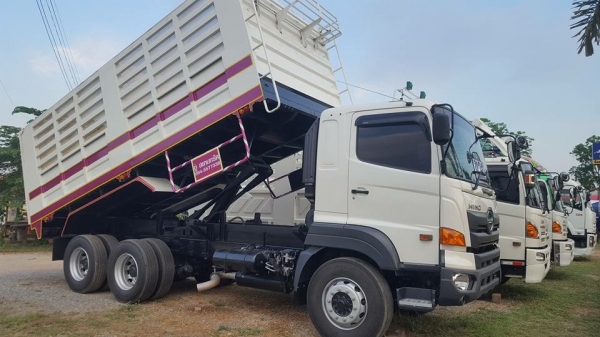 ## หล่อเข้าใหม่สดๆๆๆ ##  ขาย HINO VICTOR FM1A  344 แรงม้า ปี 59 กระบะดั้ม เอกสารพร้อมโอน สนใจติดต่อเราได้ที่ ดำสุโขทัย โทร 089-7087998,081-7855503 หรือติดตามสินค้าเข้าใหม่ได้ที่ www.dum-sukhothai.com ทดลองขับได้ที่เต็นท์รถดำสุโขทัย  เรายินดีให้บริการทั้งเ