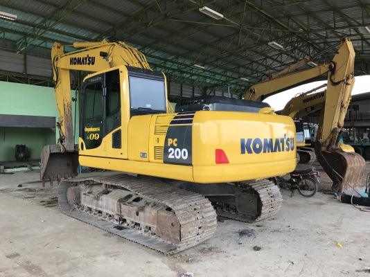 ขาย KOMATSU PC200-8MO รุ่นมีกล้องหลัง  5000ชั่วโมง แห้งๆทั้งคัน สวยๆเลยครับ สนใจติดต่อโดยตรง 081-4283210