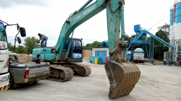 ขายด่วน KOBELCO SK200 YN12 สภาพพร้อมใช้งาน โซ่ช่วงล่างสวย เครื่องปั้มดี ไฟฟ้าสมบูรณ์ เอกสารเล่มทะเบียน