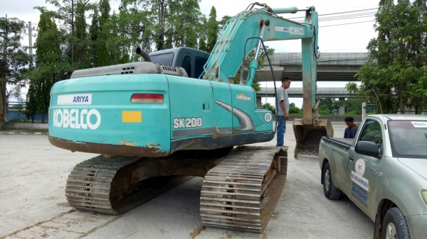 ขายด่วน KOBELCO SK200 YN12 สภาพพร้อมใช้งาน โซ่ช่วงล่างสวย เครื่องปั้มดี ไฟฟ้าสมบูรณ์ เอกสารเล่มทะเบียน