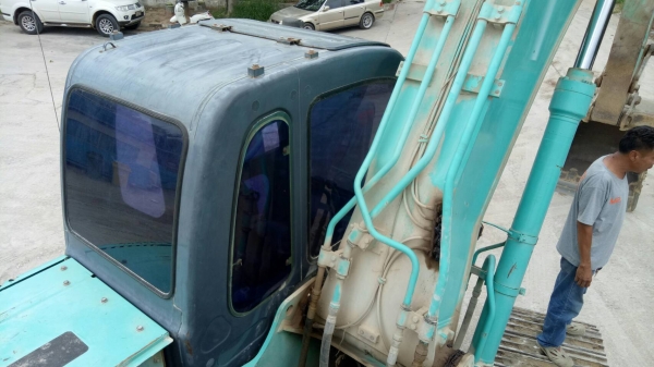 ขายด่วน KOBELCO SK200 YN12 สภาพพร้อมใช้งาน โซ่ช่วงล่างสวย เครื่องปั้มดี ไฟฟ้าสมบูรณ์ เอกสารเล่มทะเบียน