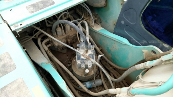 ขายด่วน KOBELCO SK200 YN12 สภาพพร้อมใช้งาน โซ่ช่วงล่างสวย เครื่องปั้มดี ไฟฟ้าสมบูรณ์ เอกสารเล่มทะเบียน