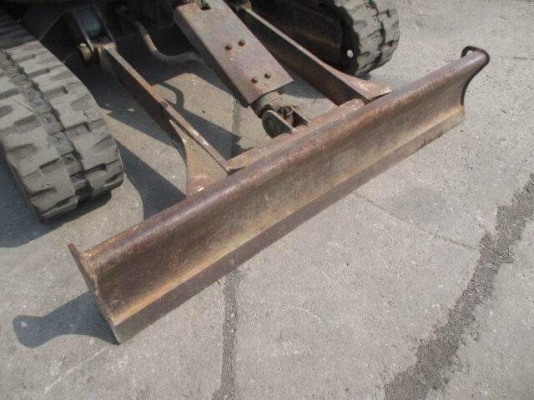 ขายรถแบ๊คโฮเก่านอกแท้ มีเอกสารใบอินวอย นำเข้าจากญี่ปุ่น ยี่ห้อ : KOBELCO  แบบ :  SK20UR ????ราคา 290,000 บาท (ต่อรองได้)???? ชั่วโมงใช้งาน :   4,xxx ชั่วโมง เครื่องยนต์ :        3TNE74-NYB N05434 น้ำหนัก :           2 ตัน ข้อมูลเพิ่มเติม :    คอลโทนสั้นน้