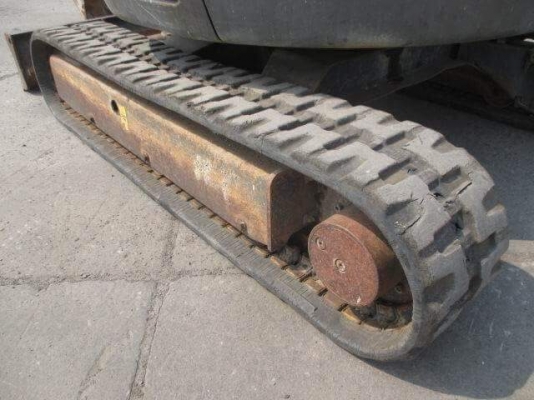 ขายรถแบ๊คโฮเก่านอกแท้ มีเอกสารใบอินวอย นำเข้าจากญี่ปุ่น ยี่ห้อ : KOBELCO  แบบ :  SK20UR ????ราคา 290,000 บาท (ต่อรองได้)???? ชั่วโมงใช้งาน :   4,xxx ชั่วโมง เครื่องยนต์ :        3TNE74-NYB N05434 น้ำหนัก :           2 ตัน ข้อมูลเพิ่มเติม :    คอลโทนสั้นน้