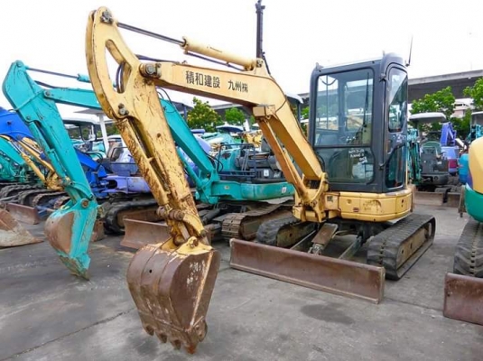 ขายรถแบ๊คโฮ ยี่ห้อ: KOMATSU แบบ: PC35MR-2หัวเก๋ง &lt;คอนโทนสั้นปั้มนิ้ว&gt; รถเก่านอกแท้ มีเอกสารใบอินวอย สนใจติดต่อ: 099-907-9273 กิ๊ฟ กมลชนก