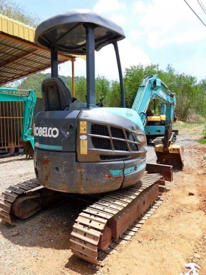 รุ่นใหม่ยอดนิยม KOBELCO SK30sr-3  ขนาดPC-30  รถเก่านอกแท้มีเอกสารใบอินวอย  เครื่องดีระบบไวมาก ช่วงล่างแน่น เครื่อง 3 สูบ   เครื่องยนต์ : 3TNV88-PYB-10466   ซีเรียล : PW11-30743   <#การันตีคุณภาพ>      ราคา   450,000  ต่อรองได้        เก็บงานลายละเอี