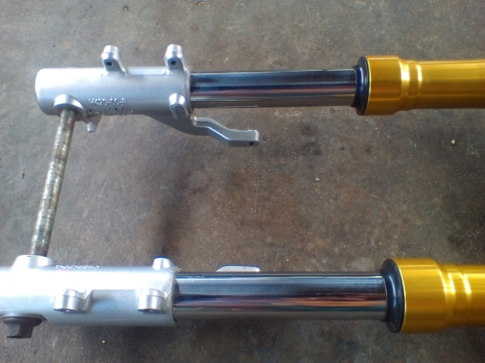 ชุดโช็คหน้า แท้ติดรถ ZOOMER X ชุดโช็คหน้า แท้ติดรถ ZOOMER X