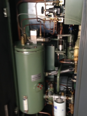 ปั๊มลมมือสองเก่าญี่ปุ่น15แรงมีเครื่องทำลมแห้งในตัว