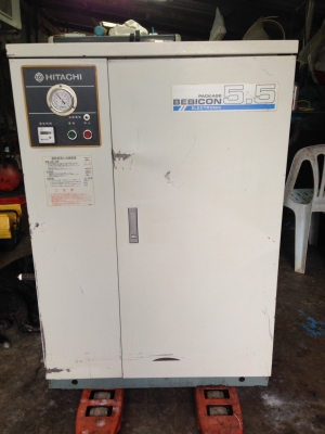 ปั๊มลมลูกสูบแบบตู้เก็บเสียงHITACHI 7.5แรงม้า เก่าญี่ปุ่น