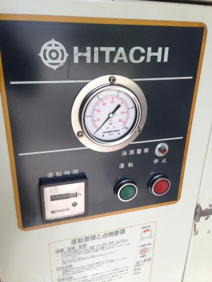 ปั๊มลมลูกสูบแบบตู้เก็บเสียงHITACHI 7.5แรงม้า เก่าญี่ปุ่น
