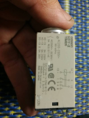 120 บ. ส่งฟรี083-2000058  LINE ID: line83292 TIMER เครื่องตั้งเวลาเอนกประสงค์ ยี่ห้อ  OMRON ตั้งเวลาได้ตั้งแต่หน่วย 0 - 5 วินาที ต่อใช้งานง่าย ใช้ไฟเข้า 220V.