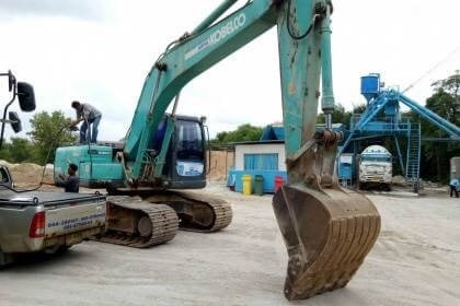 ขาย 1,680,000 บาท ด่วน KOBELCO SK200 YN12 SUPER ทำงาน 13,xxx สภาพพร้อมใช้งาน โซ่ช่วงล่างสวย เครื่องปั้มดี ไฟฟ้าสมบูรณ์ เอกสารเล่มทะเบียน  รถอยู่ จ.โคราช โทร&amp;ไอดีไลน์ 0610710295