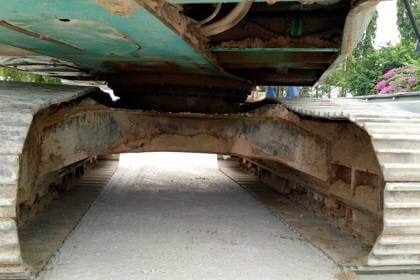 ขาย 1,680,000 บาท ด่วน KOBELCO SK200 YN12 SUPER ทำงาน 13,xxx สภาพพร้อมใช้งาน โซ่ช่วงล่างสวย เครื่องปั้มดี ไฟฟ้าสมบูรณ์ เอกสารเล่มทะเบียน  รถอยู่ จ.โคราช โทร&amp;ไอดีไลน์ 0610710295