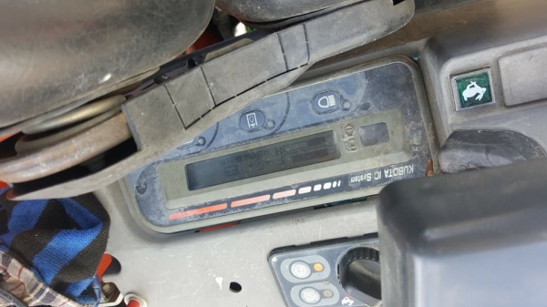 ขายรถขุดแบ็คโค KUBOTA KX91 เอกสารเล่มทะเบียน มือขุดบุ้งกี๋ พร้มใช้งาน