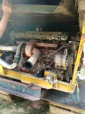 ขายรถเกี่ยวข้าวเกษตรพัฒนา เครื่องHINO JOทรูเทอร์โบว์ ช่วงล่าง200 อุ้ม2.5สภาพใช้งาน ขายรถเกี่ยวข้าวเกษตรพัฒนา เครื่องHINO JOทรูเทอร์โบว์ ช่วงล่าง200 อุ้ม2.5สภาพใช้งาน