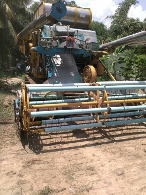 ขายรถเกี่ยวข้าวเกษตรพัฒนา เครื่องHINO JOทรูเทอร์โบว์ ช่วงล่าง200 อุ้ม2.5สภาพใช้งาน