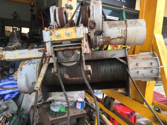 รอกสลิงไฟฟ้า Hitachi 2.8 ตัน ยกสูง 6 เมตร เก่าญี่ปุ่นแท้