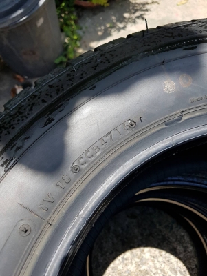 ยางบิสโตน 215/70/15 ปี16