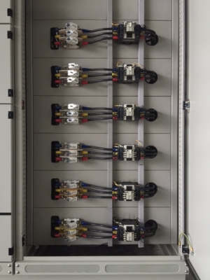 ขายตู้ MDB Main air circuit breaker Mitsubishi 1600A AE1600-SS breaker ย่อยของ Mitsubishi 26 ตัว พร้อม Capbank Merlin gerin 6 step Pipat 098-2641749 ขายตู้ MDB Main air circuit breaker Mitsubishi 1600A AE1600-SS breaker ย่อยของ Mitsubishi 26 ตัว พร้อม Capbank Merlin gerin 6 step Pipat 098-2641749