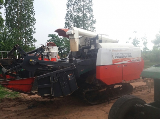 ขายรถเกี่ยว 95 พลัส ปี 55 พร้อมใช้คับ..ช่างล่างดี เครื่องดี เกียดี